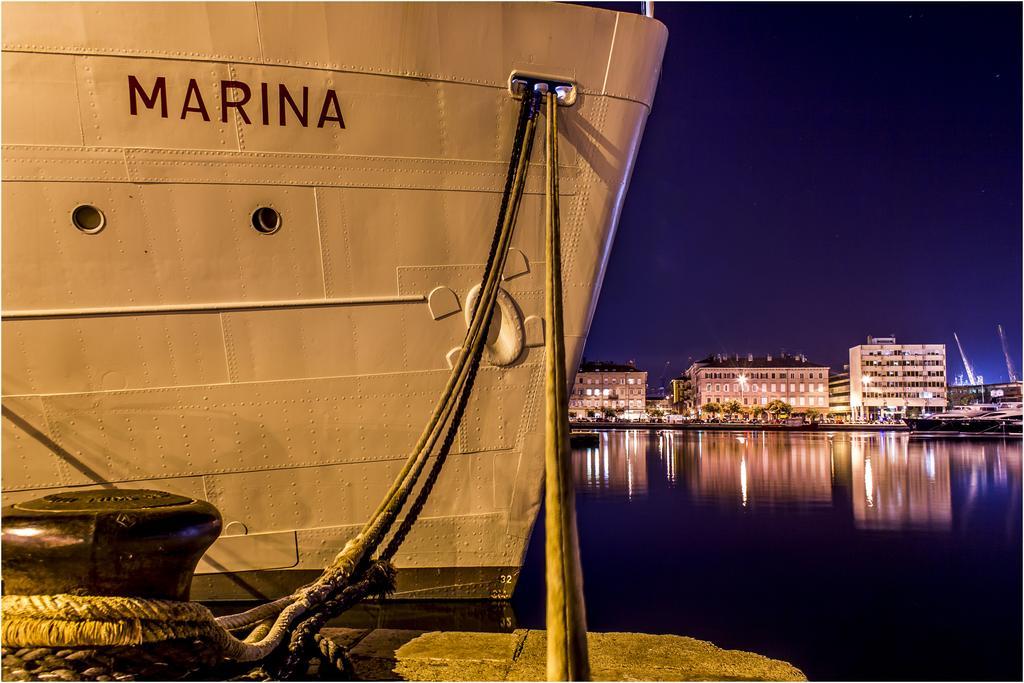 Botel Marina Rijeka Exterior photo